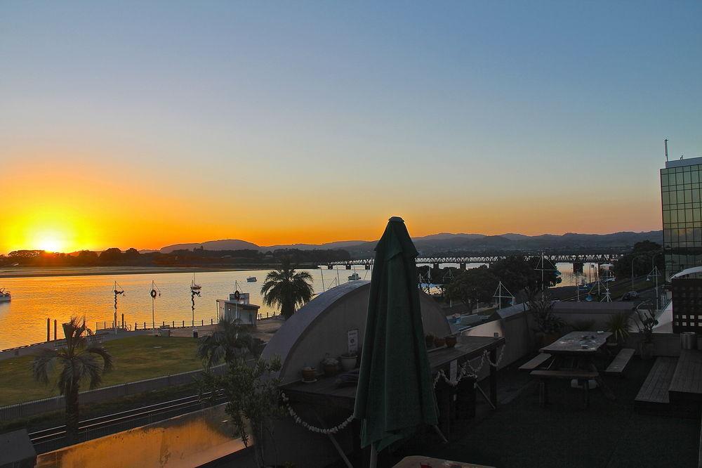 Harbourside City Backpackers Tauranga Exteriör bild
