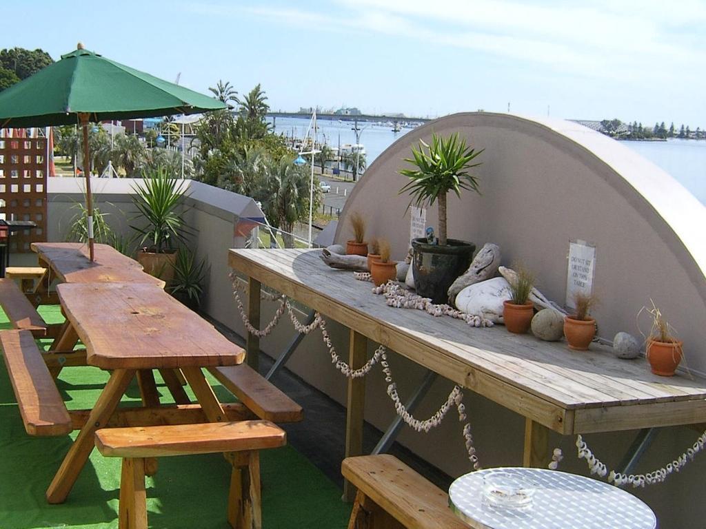 Harbourside City Backpackers Tauranga Exteriör bild